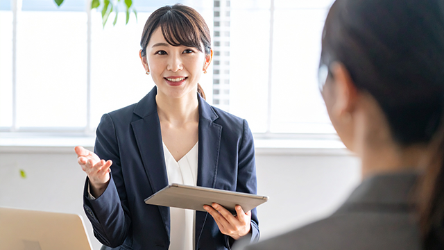 人事管理システム 人材データと評価管理を一元化し手続きも対応